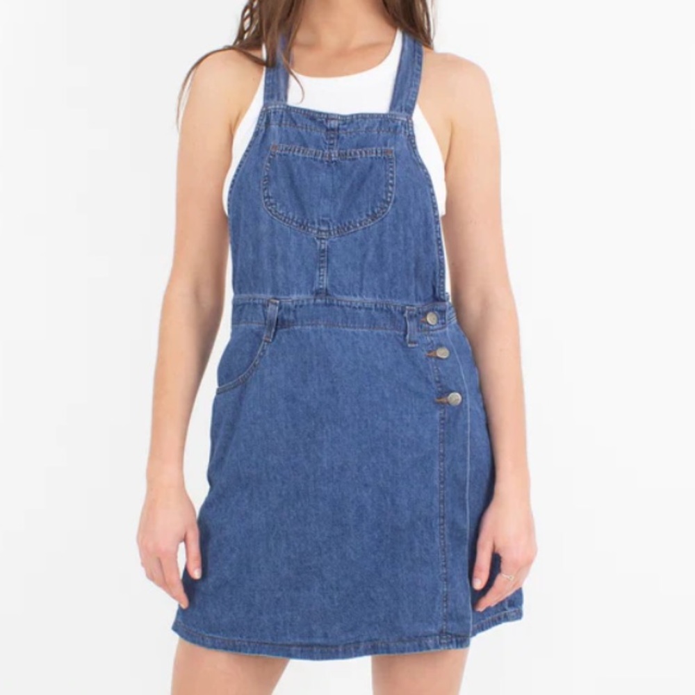 Lee riveted vintage chambray denim overall skort in classic blue wash